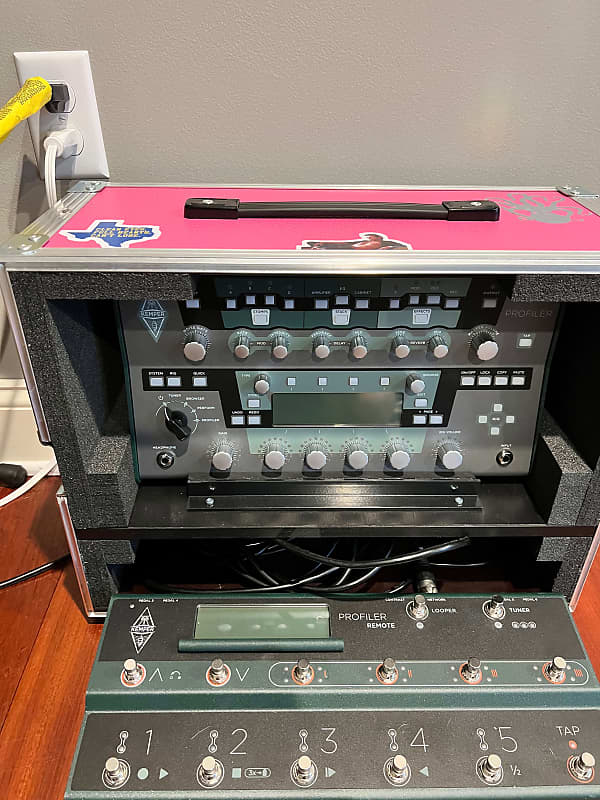 Kemper Profiler PowerHead w. Kemper footswitch, Kemper Kabinet and