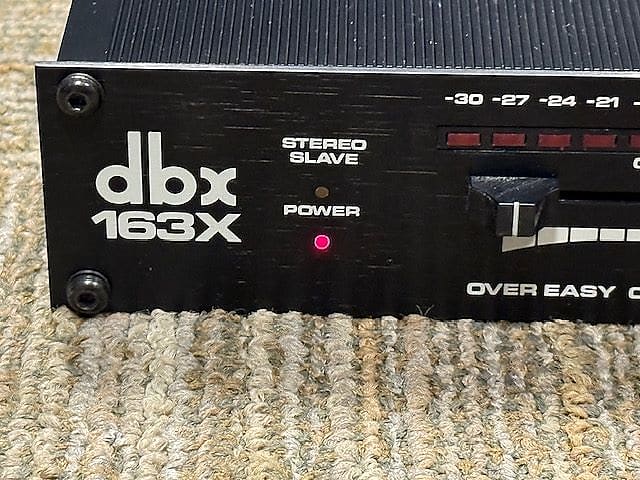dbx 163X Over Easy Compressor / Limiter | Reverb