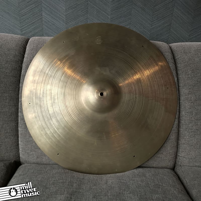 Vintage Late 50's ('57-'59 small stamp)   Zildjian 22
