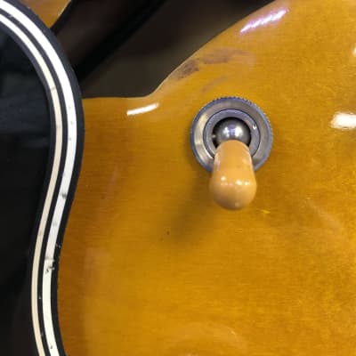 Gibson ES 335 Dot Vintage Sunburst 2007 with Case - Pre Owned image 10