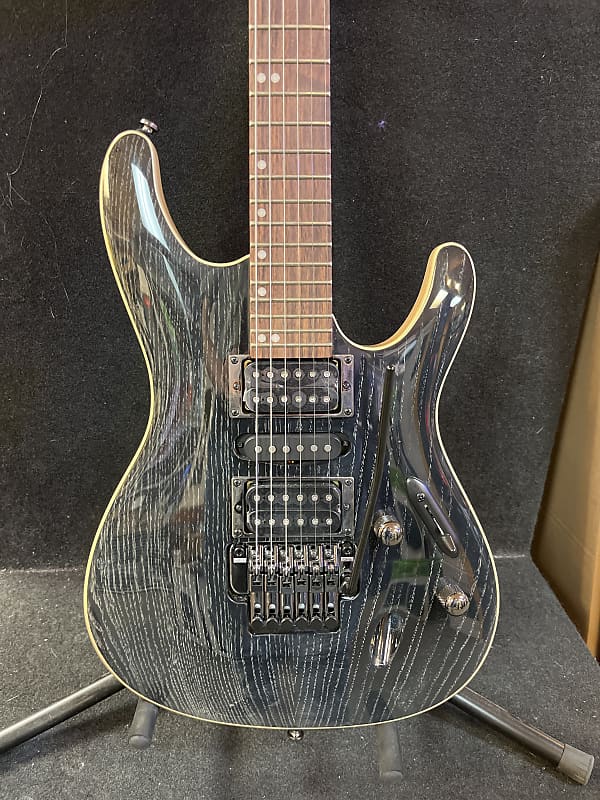 Ibanez S570AH Electric Guitar - Silver Wave Black image 1