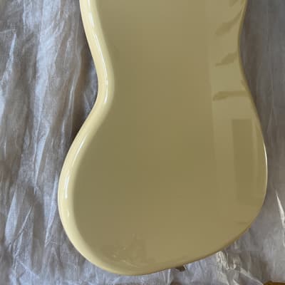 Squier Vintage Modified Mustang with Rosewood Fretboard 2014 - 2017 - Vintage White image 9