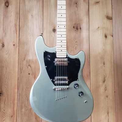 【ほぼ新品】GUILD Surfliner HH Shoreline Mist Guild Surfliner HH Solidbody Electric Guitar - Shoreline