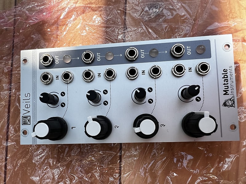 Mutable Instruments Veils