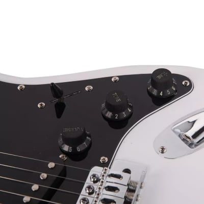 Electric Guitar Kit With 20W Amp & Accessories - White image 5