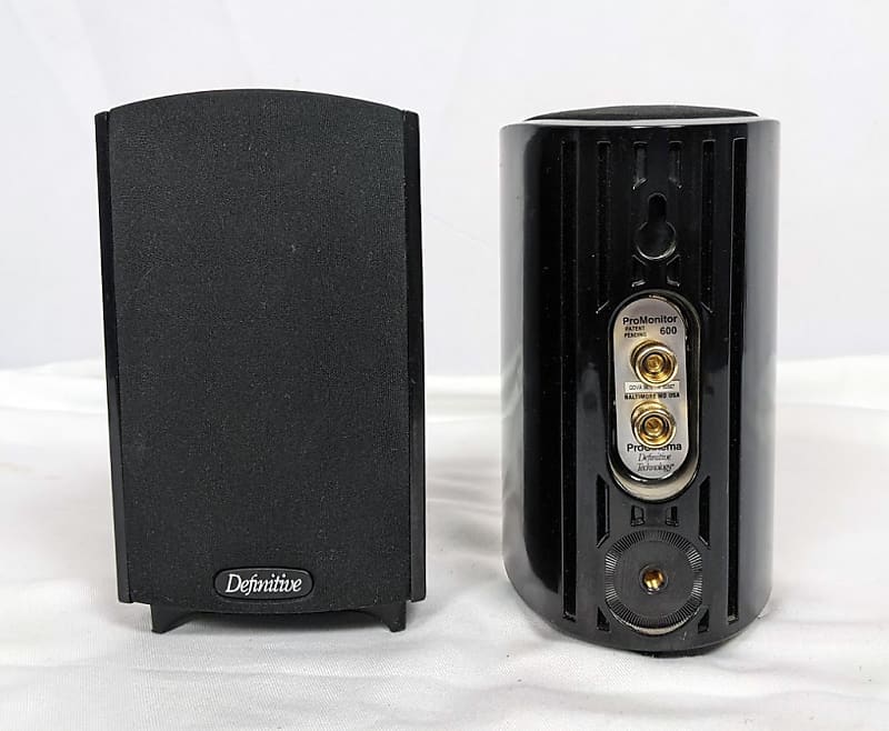 Definitive shops ProMonitor 600 Speakers