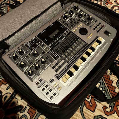 Roland MC-505 Groovebox