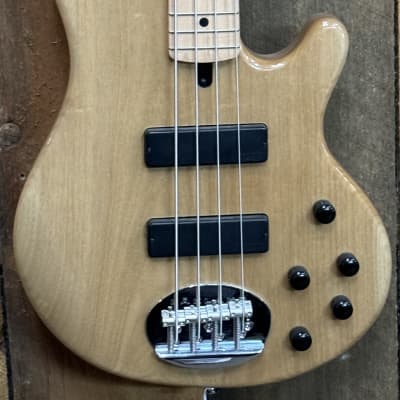 LAKLAND Skyline Japan Series SK 4DX (05/18)