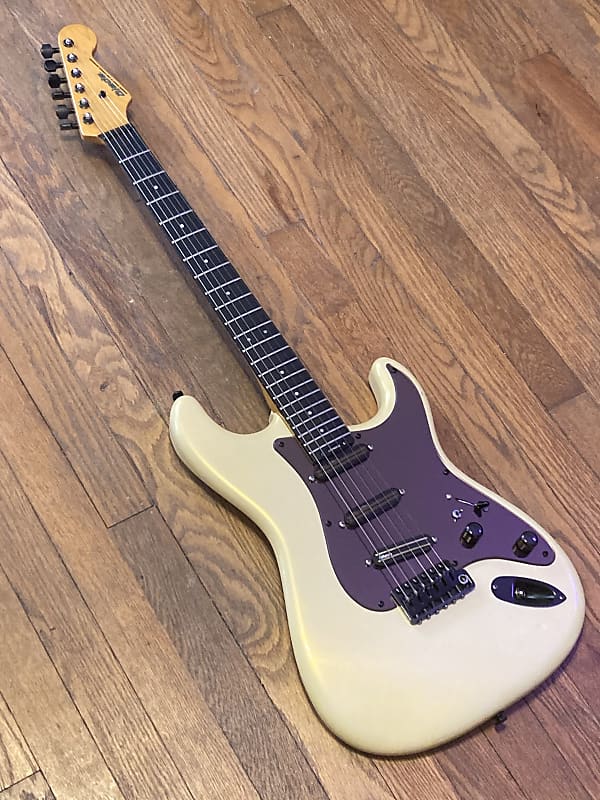 Levinson Blade RH4 - RARE - Super Strat - White w/mods 80s