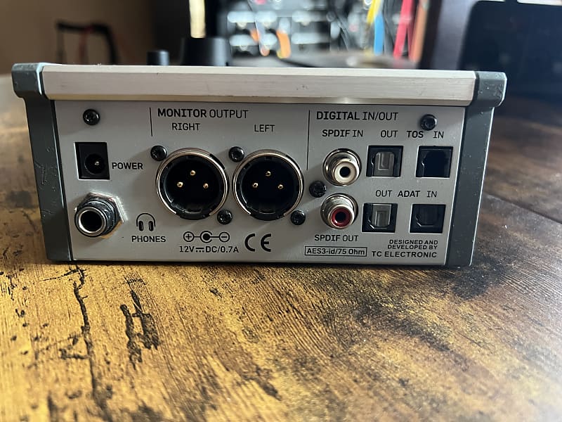 TC Electronic BMC-2 D/Aコン + モニターコントローラー TC Electronic | Product | BMC-2
