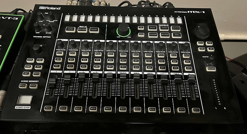 Roland AIRA MX-1 Mix Performer - Black