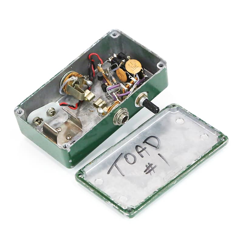1999 White Sands Toad Electric Guitar Fuzz Pedal – Pre