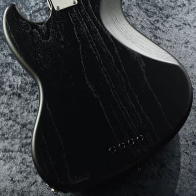 Black Smoker Beta J4 -Matte Black Open pore-[NEW][3.83kg] | Reverb