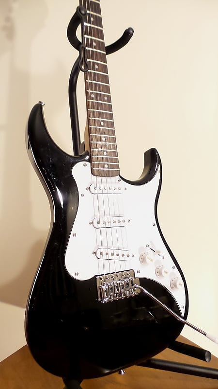 AXL AS-750 SRO Headliner Strat-Style Electric Guitar image 1