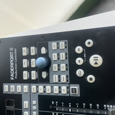 PreSonus FaderPort 8 USB DAW Control Surface 2017 - Present - Black image 2