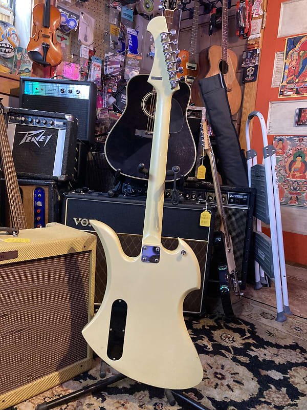 B.C. Rich NJ Series Mockingbird with Kahler Flyer MIJ 1984