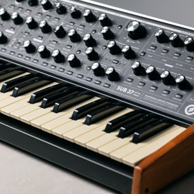 Moog Sub 37 Tribute Edition - sub37 - Excellent Condition