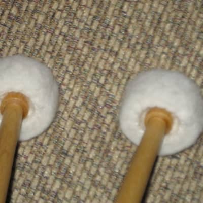 ONE pair new old stock (with packaging) Vic Firth T2 AMERICAN CUSTOM TIMPANI - CARTWHEEL MALLETS (SOFT), Head material / color: Felt / White -- Handle material: Hickory (or maybe Rock Maple) from 2010s (2019) image 12