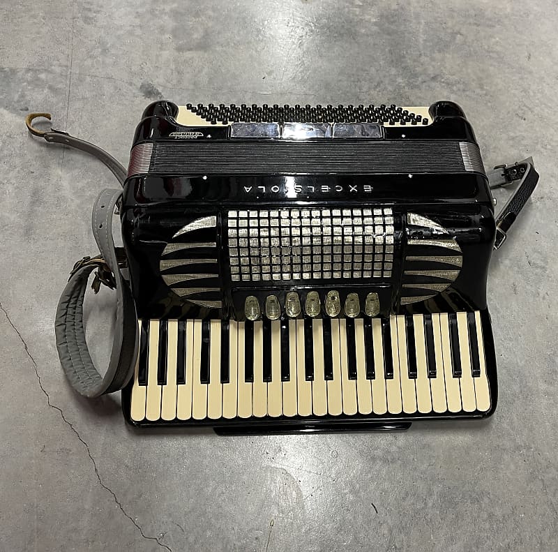 Excelsiola accordion outlet