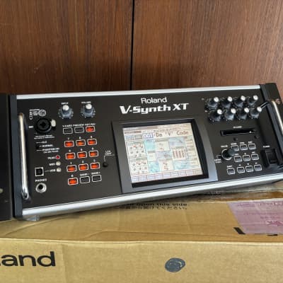 Roland V-Synth XT Synthesizer Version 2 VC-1 VC-2 D-50 w/ box