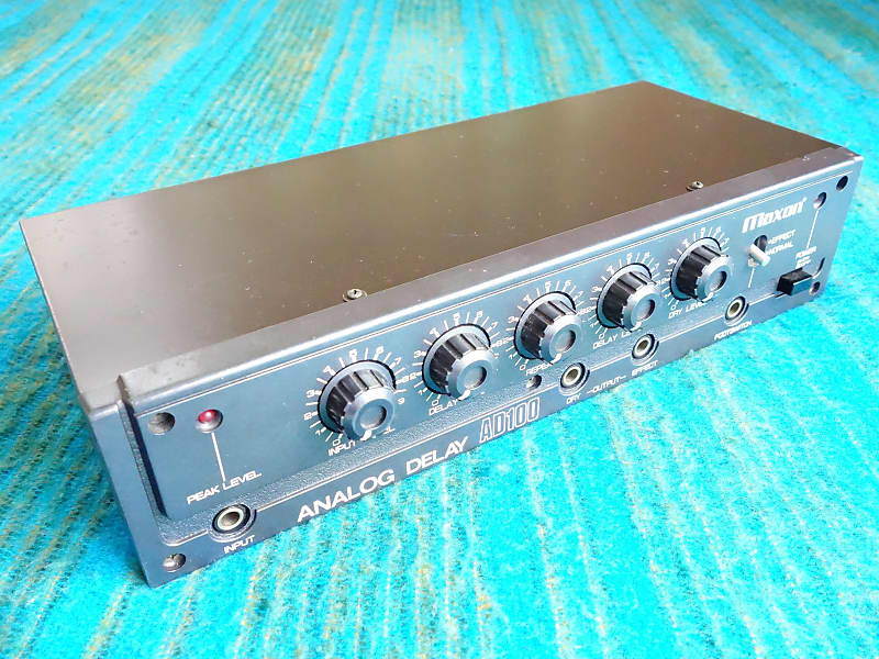 AD100 Maxon ANALOG DELAY Effects pedal Tested & Works 3239