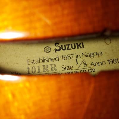 Suzuki 101RR (1/8 Size) Violin, Japan 1981, Stradivarius Copy, with case/bow image 2