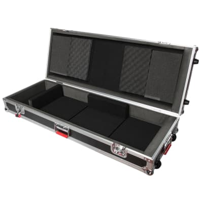 Gator Cases G-TOUR 61V2 G-Tour Series 61 Note Keyboard Road Case with Wheels image 4