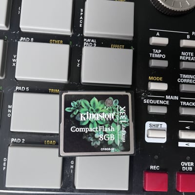 Akai MPC500 Music Production Center 2006 - 2013 - Black image 3