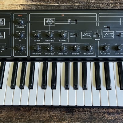 Yamaha CS-10 Monophonic Synthesizer 220V & 110V