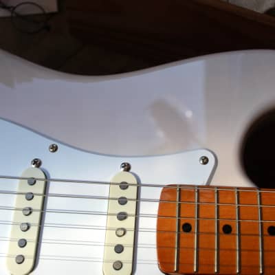 SQUIER Classic Vibe '50s Stratocaster White Blonde, 3, 35 KG imagen 6
