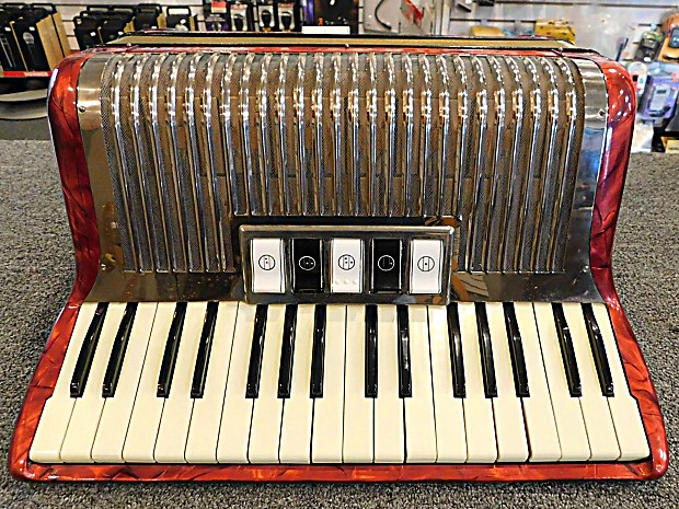 Hohner arietta outlet 72 bass