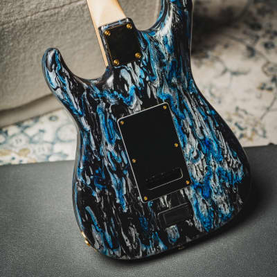 James Tyler USA Studio Elite HD-Black and Blue Shmear Semi-Gloss SSH w/Rosewood FB, Faux Matching Headstock, Gold HW, Midboost & Bypass Button image 7