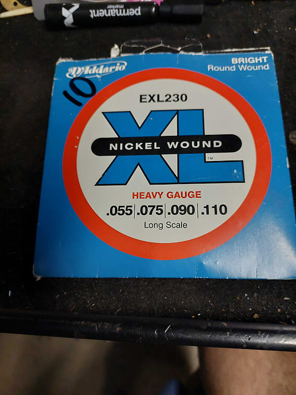 D'Addario EXL170-6 Bass Strings 6 String Nickel Wound Light 32-130