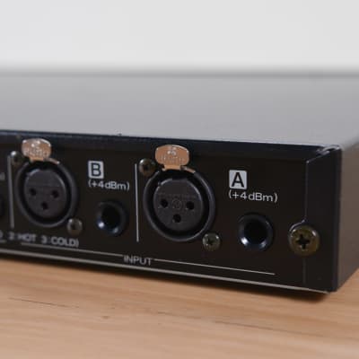 Roland SN-700 Noise/Hum Eliminator (church owned) CG00JTC