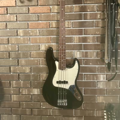 Fender Standard Jazz Bass 2009 - 2018 | Reverb Canada