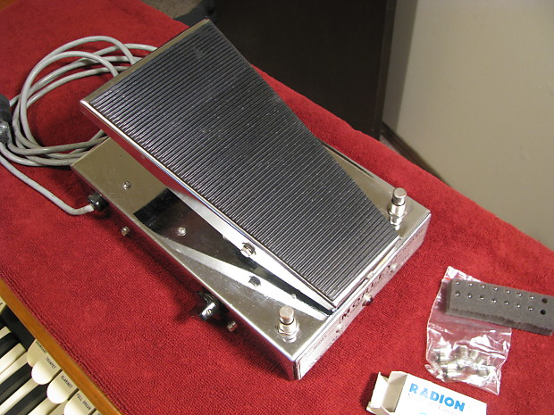 ギター MORLEY POWER WAH BOOST PWB Morley Power Wah Boost PWB - What To Know & Where To Buy