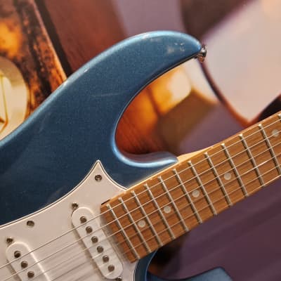 Ibanez GRX40-MLB GIO E-Guitar 6 String Metallic Light Blue image 2