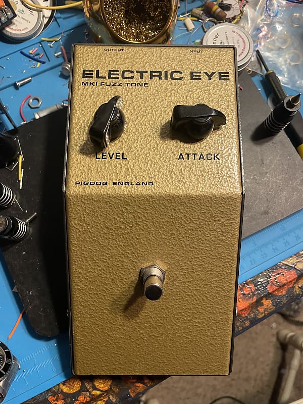 Pigdog Electric Eye Tone Bender MkI 2G374/OC75