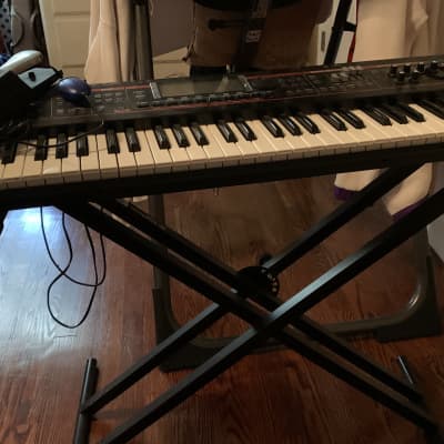 Roland Juno G 61-Key 128-Voice Expandable Synthesizer 2006 - 2007