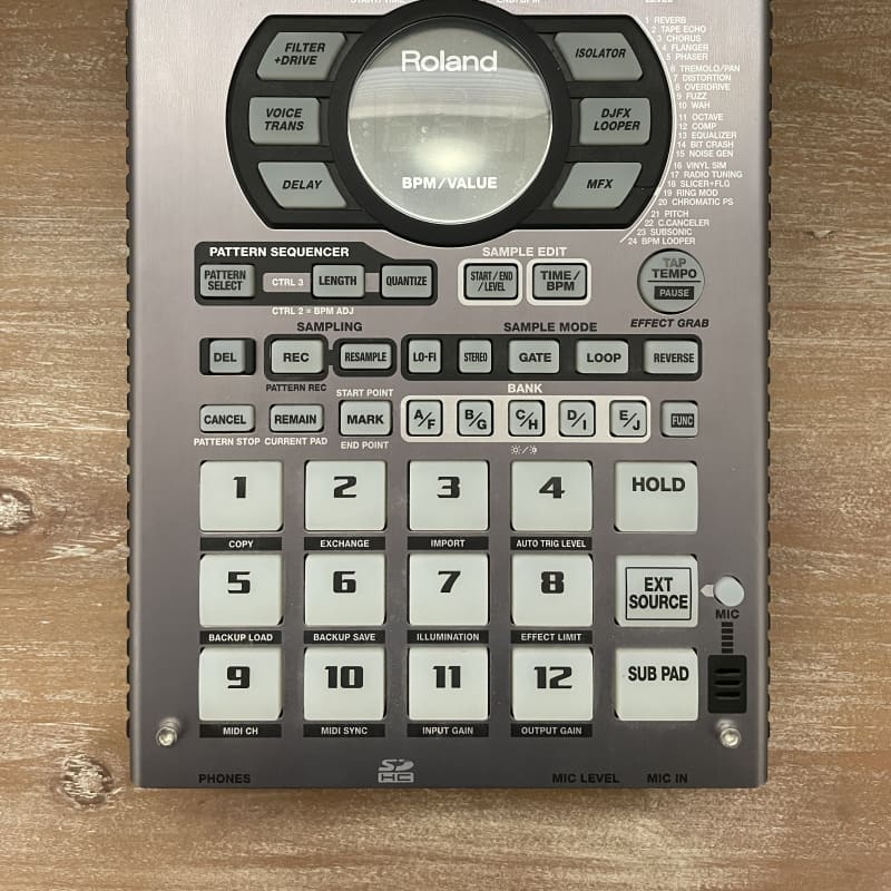 Roland SP-404SX Linear Wave Sampler with DSP Effects with SD Card 