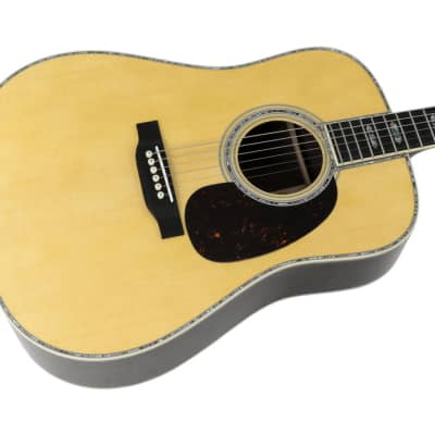 Martin D-45 Acoustic Guitar - Natural (2024) | Sweetwater