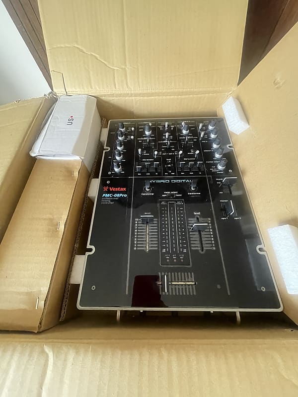 Vestax PMC-08Pro