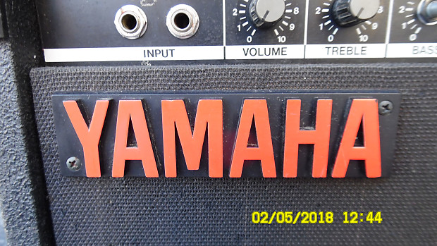 Yamaha VX Series 65D Solid-State Combo Guitar 2X12 Amp Black 1980s