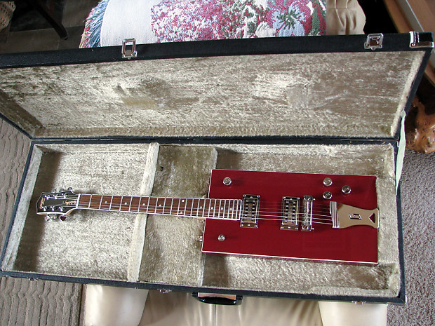 Gretsch G5810 Bo Diddley Signature With Optional Gretsch G Tailpiece in a Hard Case
