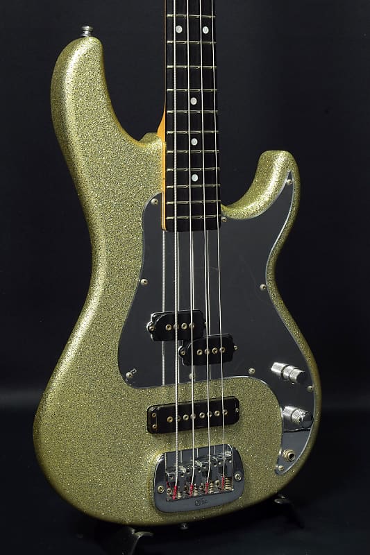 ◆◆◆G&L Tribute CUSTOM SB-2 Silver Flake G&L Tribute Custom SB-2 Silver Metallic Flake [SN 5120021