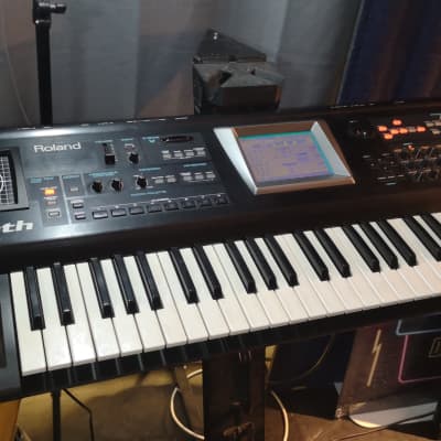 Roland V-Synth 61-Key Digital Synthesizer with Compact Flash + PCMCIA Card