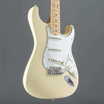 Fender '68 Stratocaster Deluxe Closet Classic Aged Vintage White - Electric Guitar image 6