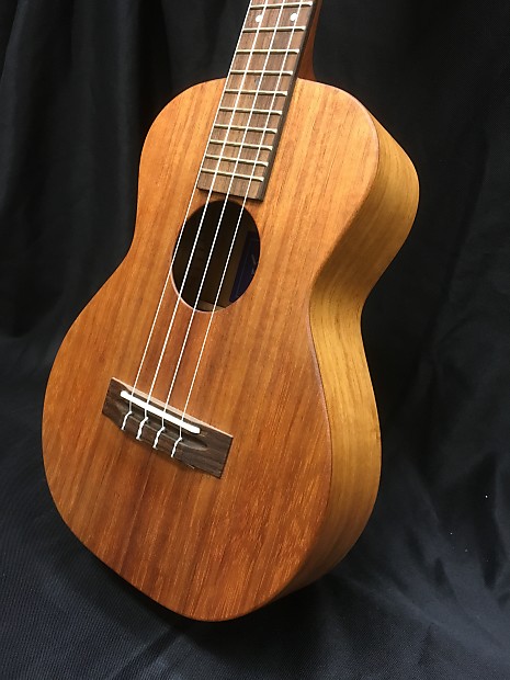 Ukulele malibu shop tenor