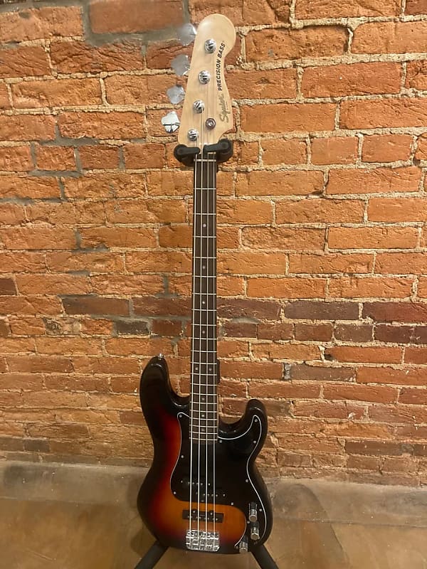 Squier Affinity Series Precision Bass PJ Pack - 3-Color Sunburst with  Laurel Fingerboard