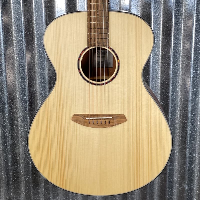 Breedlove Discovery S Concerto  Spruce Acoustic Guitar #3815 image 1